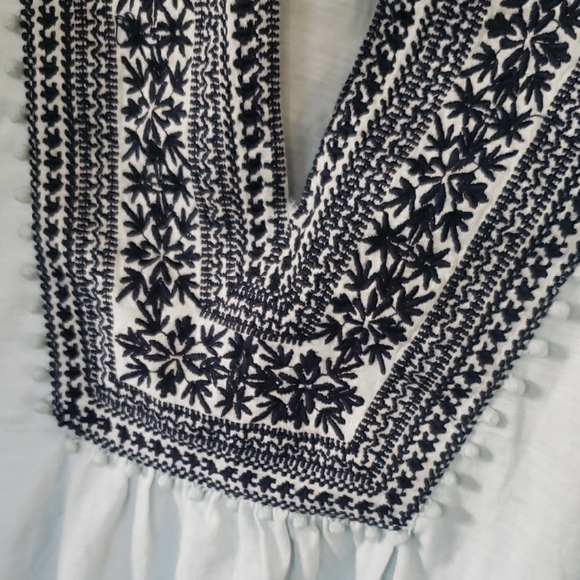 Boden Light Blue Navy Embroidered Boho Blouse Size 16/18 - Picture 2 of 5